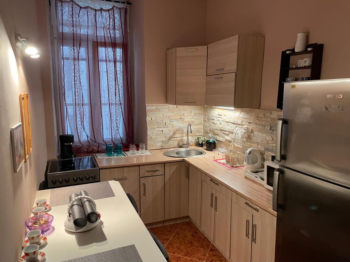 דירות Budapest Clark Apartman ** מראה חיצוני תמונה