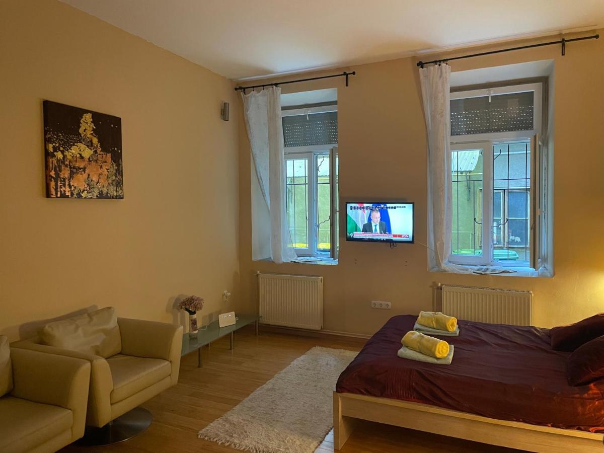 דירות Budapest Clark Apartman ** מראה חיצוני תמונה